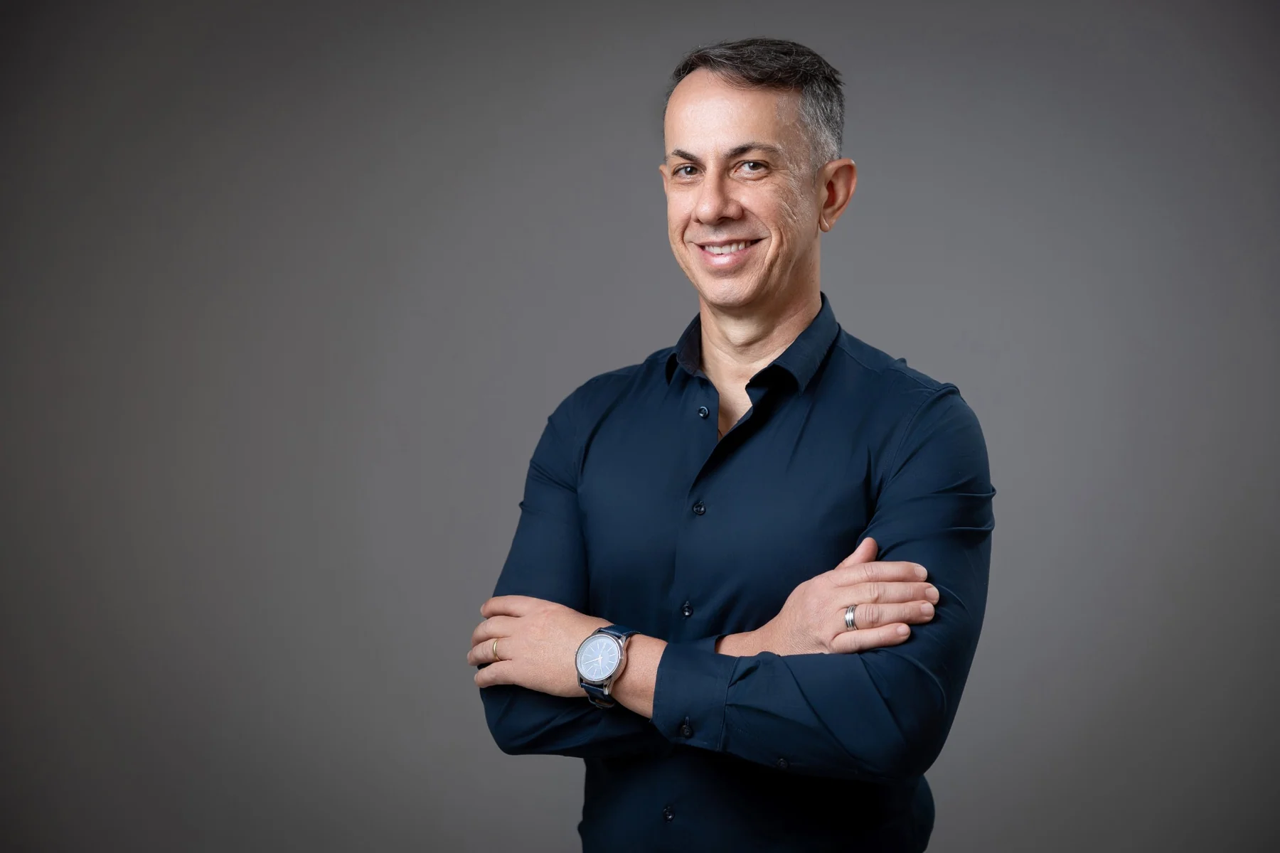 Profissional da Renafort Seguros em retrato corporativo